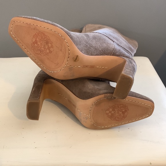 Vince camuto side fringed never worn boots 5 1/2 - Picture 7 of 10